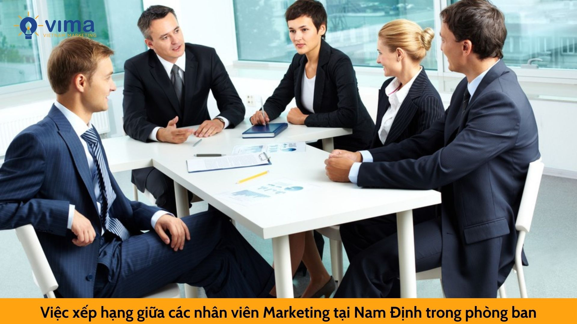 Việc xếp hạng giữa các nhân viên Marketing tại Nam Định trong phòng ban